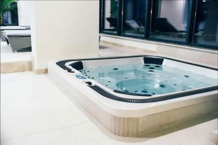 Alezzi Resort Luxury Apartament Prima Linie La Mare Năvodari Buitenkant foto